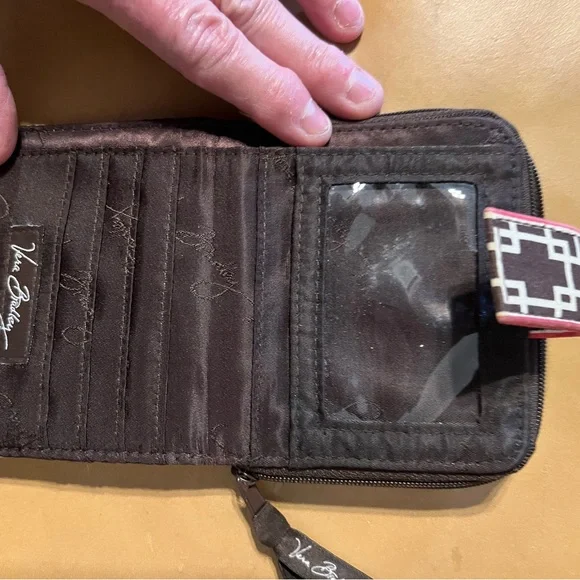 VERA BRADLEY IMPERIAL TOILE RETIRED PATTERN QUILTED ZIP WALLET  4” x 4 1/2” - Picture 3 of 6